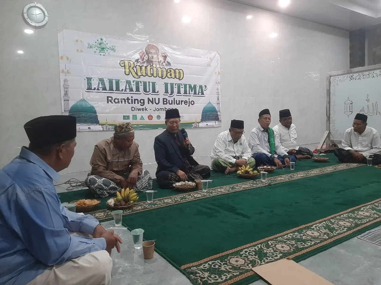 KH Musta’in Syafi’i Ajak Jamaah Lailatul Ijtima' Ranting Bulurejo Perkuat Amaliyah Aswaja