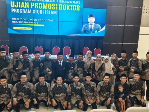 Kaji Fikih Tasamuh Antarumat Beragama di Rejoagung, Abd Basit Raih Gelar Doktor
