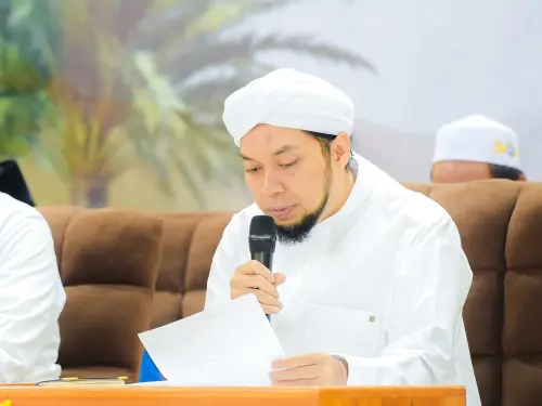 KHR Achmad Azaim Ibrahimy Harap Muharram Perkuat Semangat Ibadah dan Keilmuan Santri